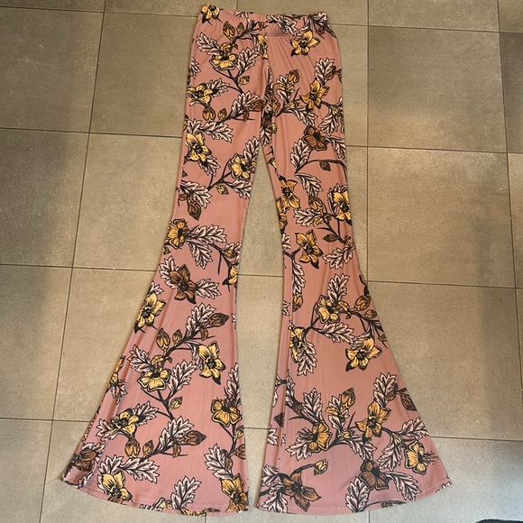 For Love and Lemons Ojai Bell Bottom - Picture 2 of 13